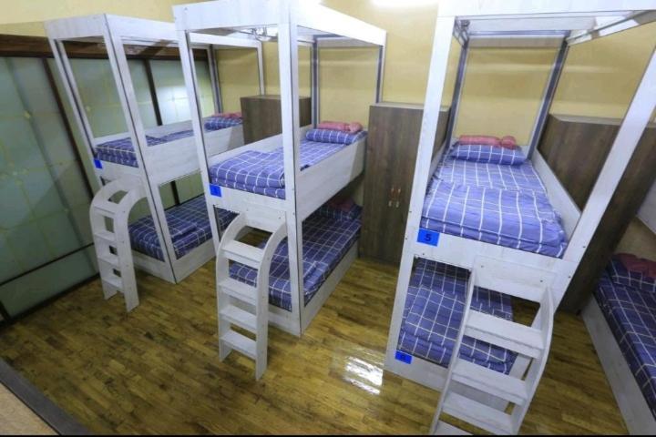 Yellow Hostel Душанбе Екстер'єр фото