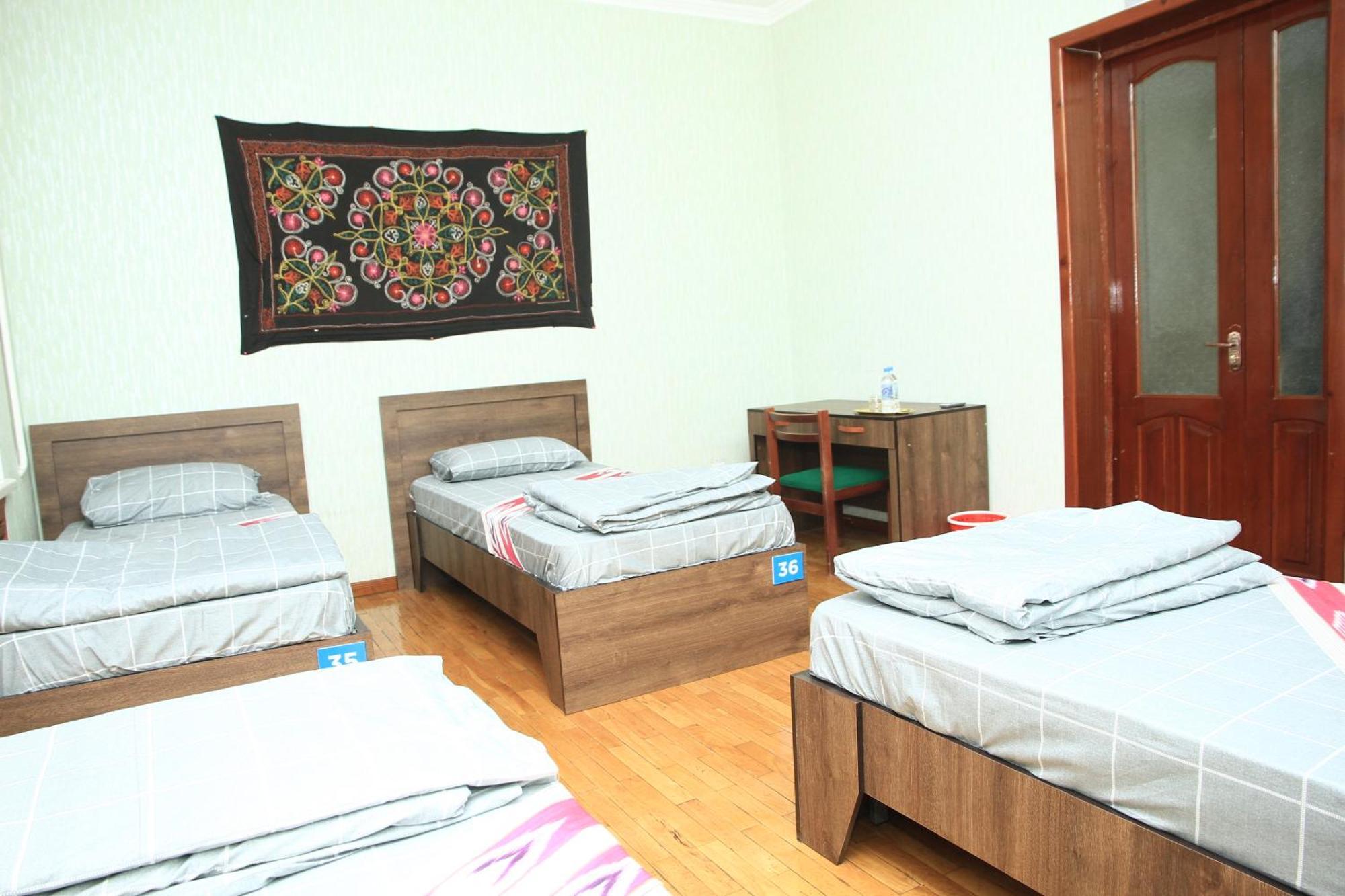 Yellow Hostel Душанбе Екстер'єр фото