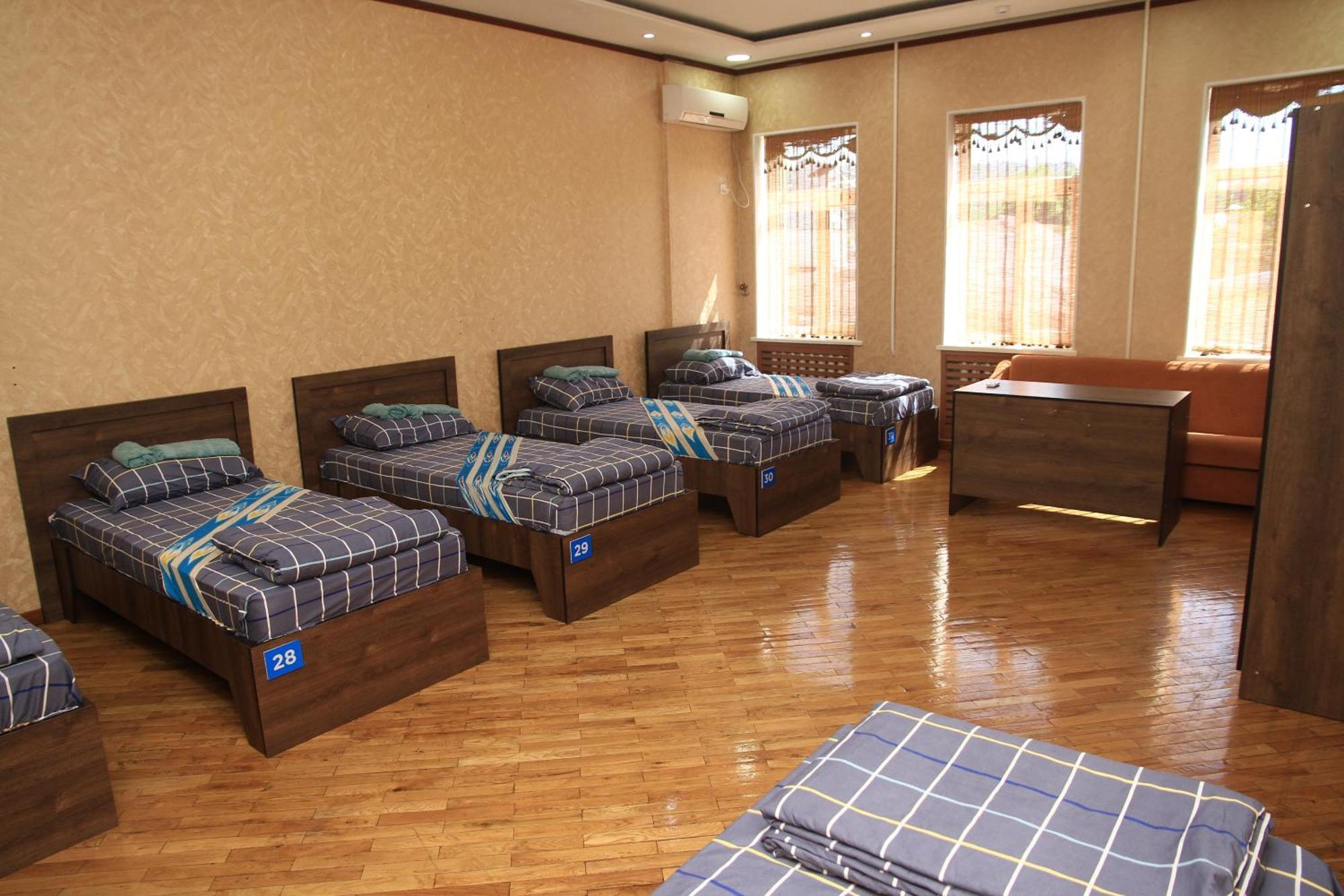 Yellow Hostel Душанбе Екстер'єр фото