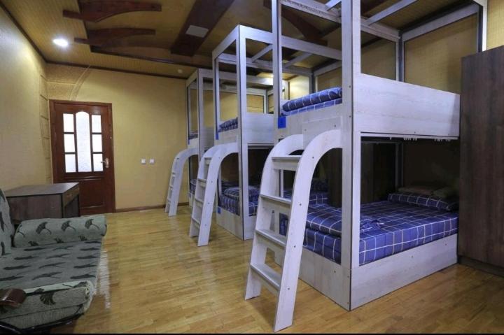 Yellow Hostel Душанбе Екстер'єр фото