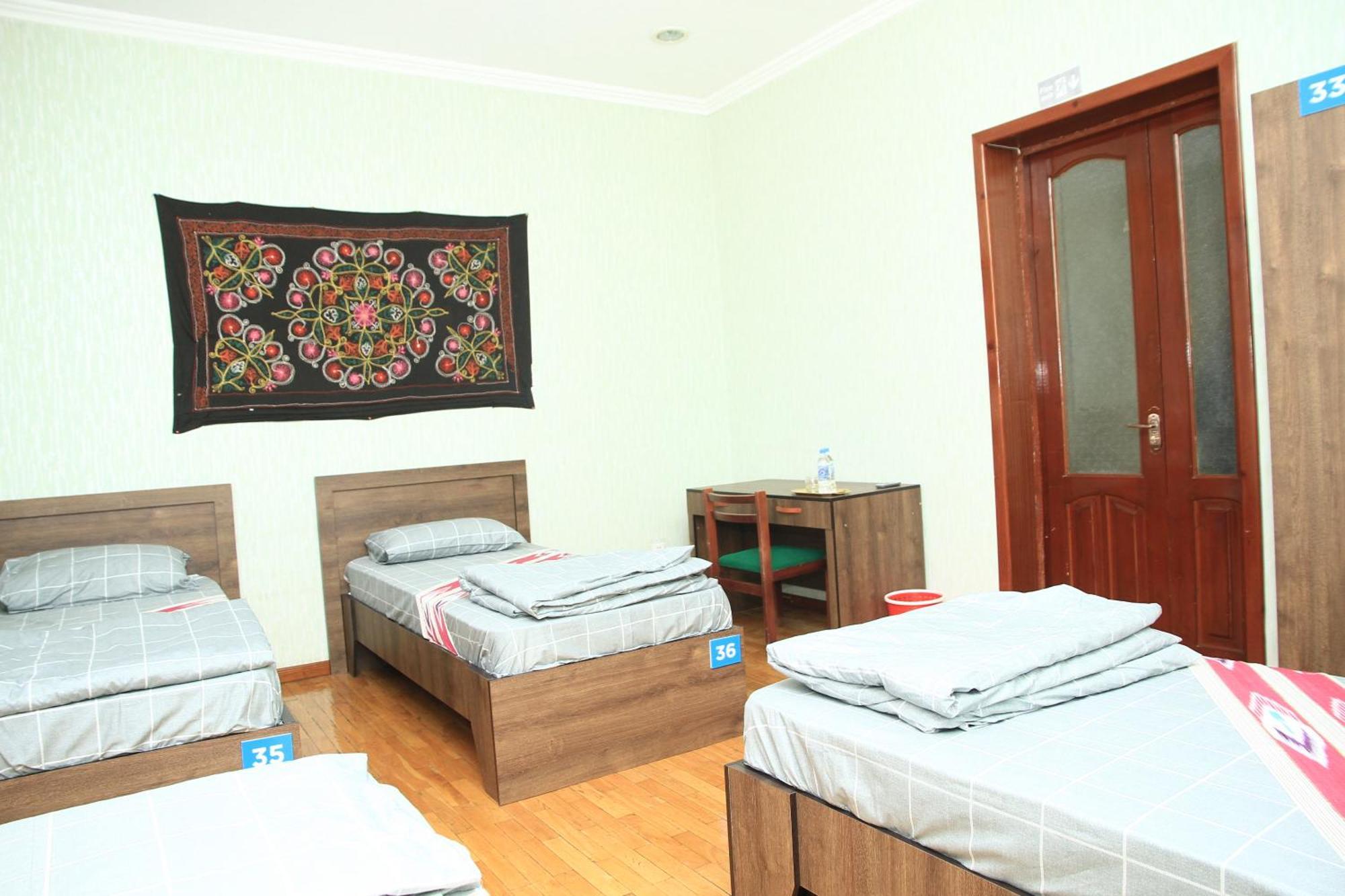 Yellow Hostel Душанбе Екстер'єр фото