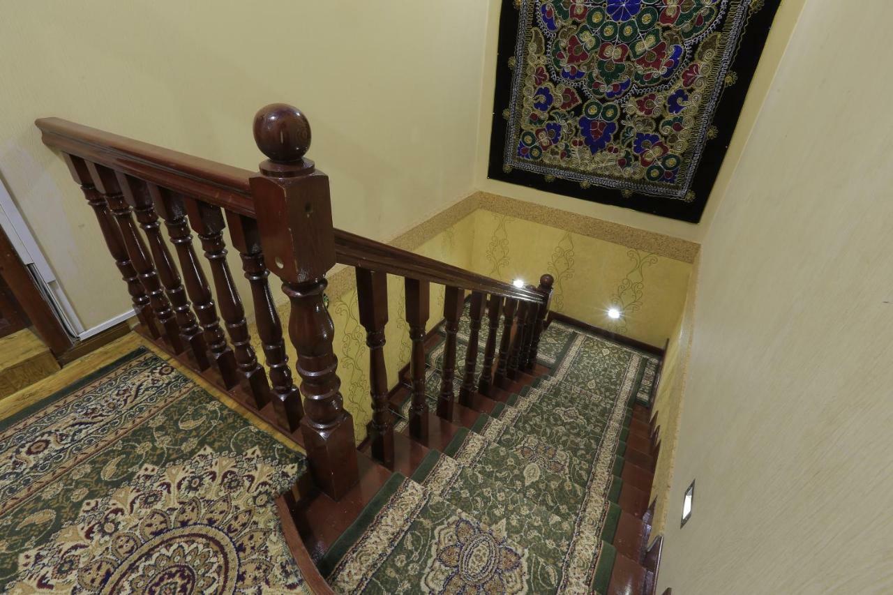 Yellow Hostel Душанбе Екстер'єр фото