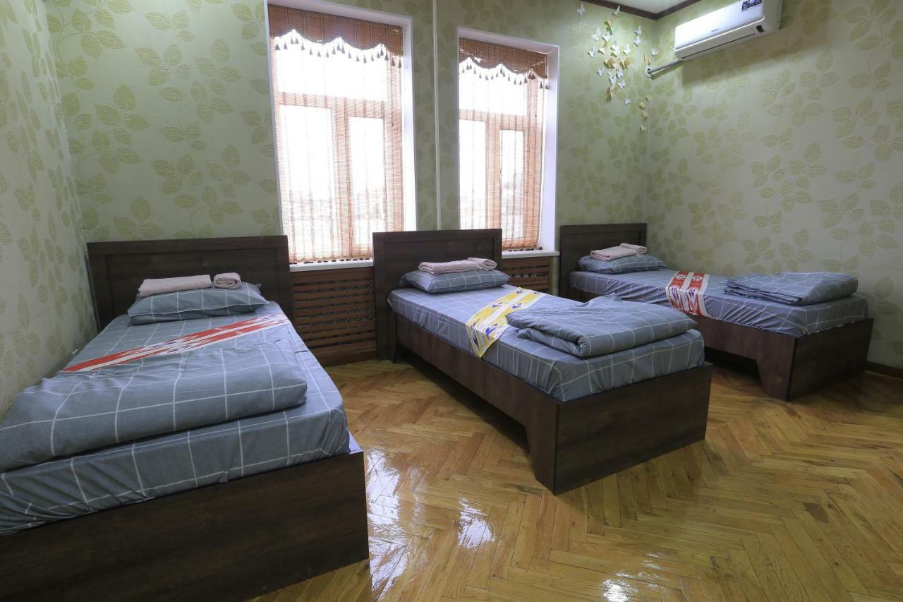 Yellow Hostel Душанбе Екстер'єр фото