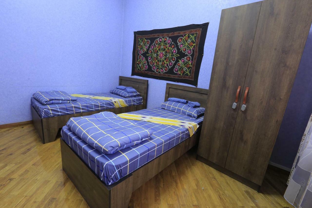 Yellow Hostel Душанбе Екстер'єр фото