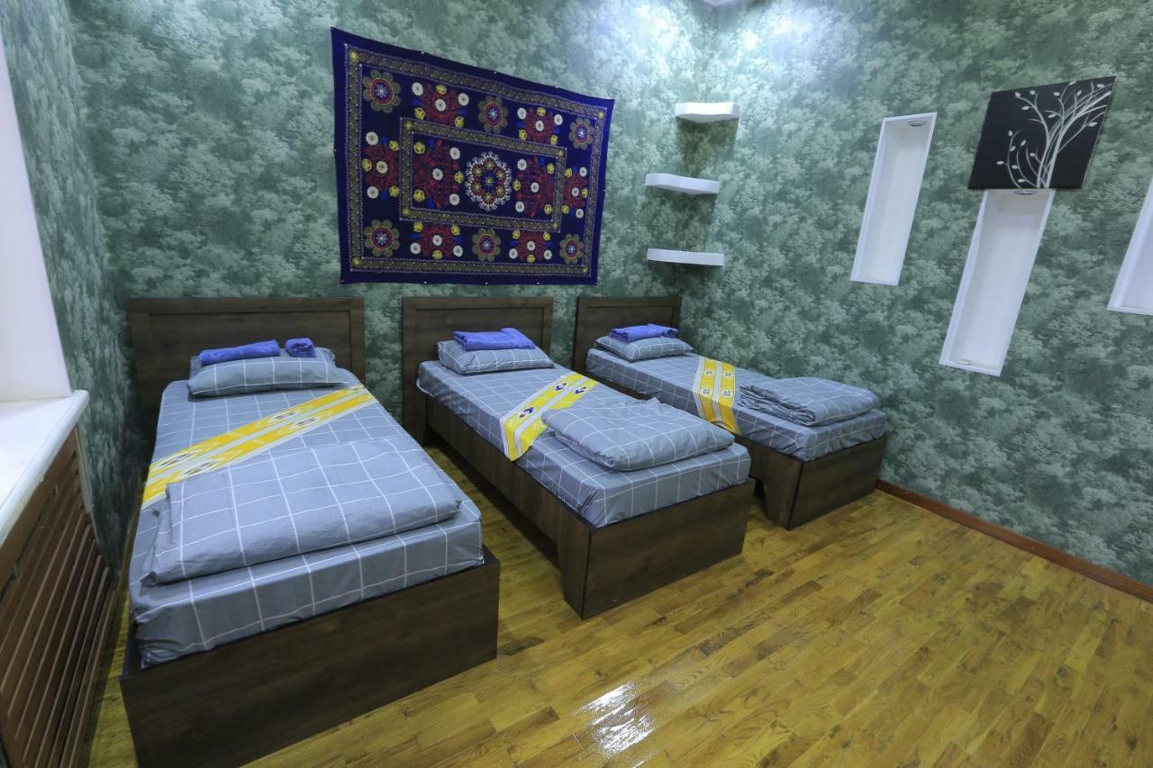 Yellow Hostel Душанбе Екстер'єр фото