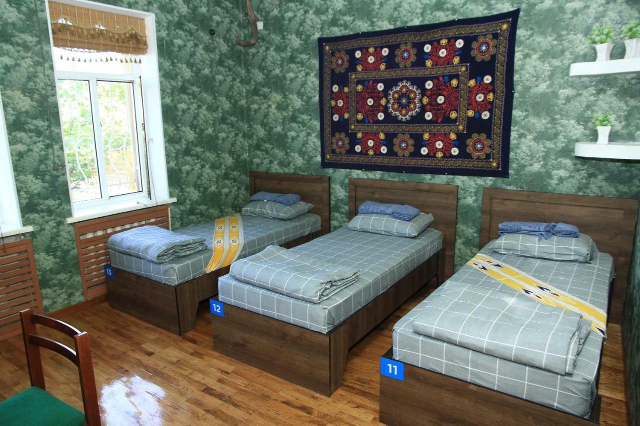 Yellow Hostel Душанбе Екстер'єр фото